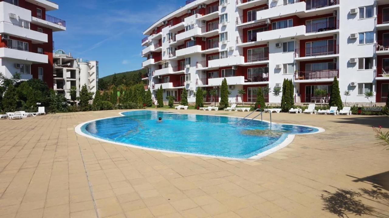 Panorama Fort Beach, Фамилно Студио Deluxe Sveti Vlas Exterior photo