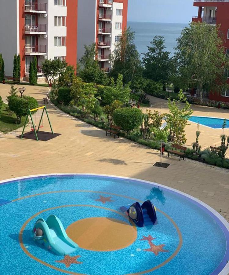 Panorama Fort Beach, Фамилно Студио Deluxe Sveti Vlas Exterior photo