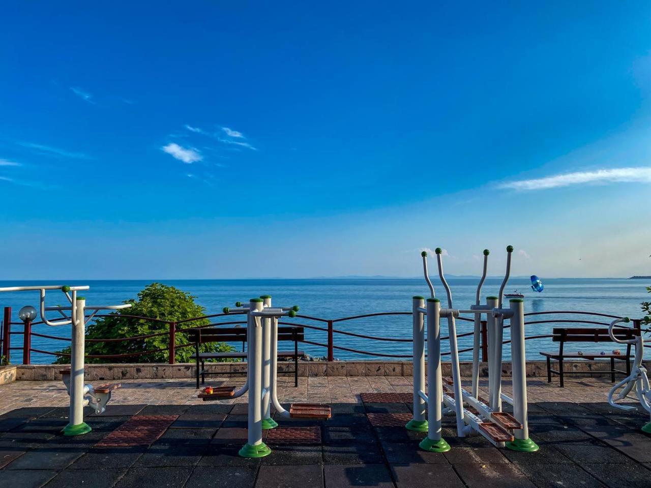 Panorama Fort Beach, Фамилно Студио Deluxe Sveti Vlas Exterior photo